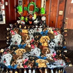 Cute puppy dogs, fleece blanket.